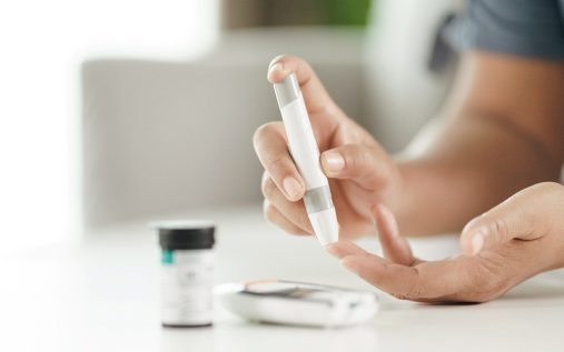 راهنمای انتخاب بهترین دستگاه تست قند خون